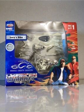JoyRide American Chopper Lucy’s Bike 1:18 Scale Model Kit 2005